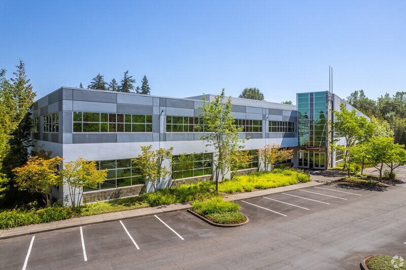 SOLD - $8,000,000 - 51,140 SF - Flex Office